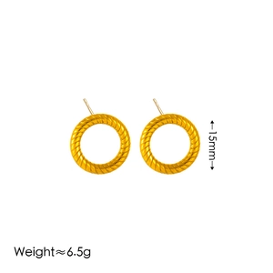 Detail of 15mm gold round earrings with spiral texture and 6.5g weight info