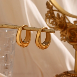 Polished 18K gold-plated stainless steel pear-shaped hoop earrings for women