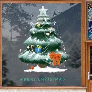 Sticker de sapin de Noël vert avec neige et ornements pour décoration festive de vitres