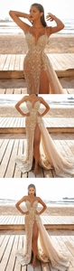 Détail de robe de soirée champagne avec broderie pailletée et fente haute sur plage