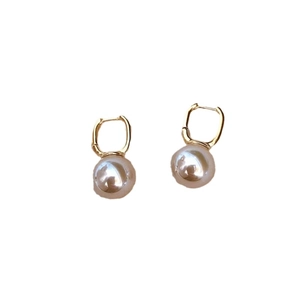 Elegant French style golden U-shaped earrings with large round pearls for women