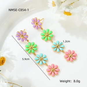 Detail of colorful daisy drop earrings with size measurements and weight specs