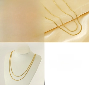 Detailansicht der zweischichtigen Schlangenkette aus 18K vergoldetem Edelstahl für Damen