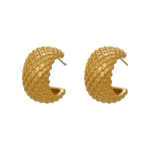 Elegant 18k gold plated stainless steel C-shape earrings with quilted lattice texture