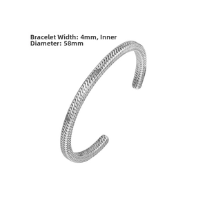 Détail du bracelet rigide argenté de 4mm avec texture industrielle et dimensions affichées