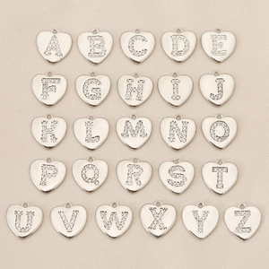 Lot de 26 breloques alphabet coeur en argent avec zircons pour la création de bijoux