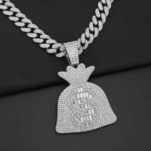 Pendentif sac d'argent dollar avec chaîne cubaine glacée en finition argent poli