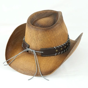 Cappello da cowboy vintage in paglia sfumata con cinturino in pelle e borchie