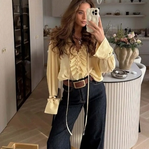 Retro light yellow ruffled long sleeve shirt with high waist wide leg blue jeans