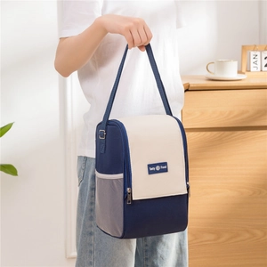 Dual-color insulated lunch bag with shoulder strap and Tasty Food patch for picnic