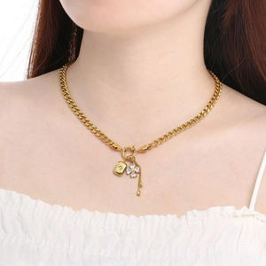 Stainless Steel Necklace With Red Rose Heart Pendant Colorful Zircon Rhinestone Fashion Clavicle Chain Jewelry For Women