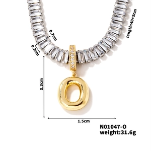 Detailed size specifications for zircon letter O necklace with dimensions and weight info