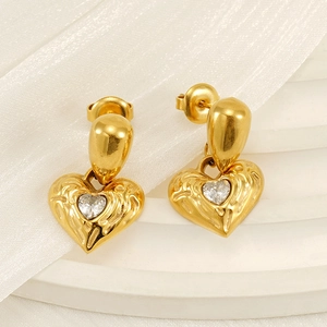 Vintage 18k gold plated hammered heart earrings with heart-shaped zircon stones