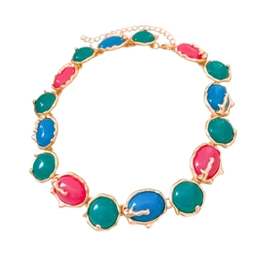 Colorful resin oval pendant necklace in gold vintage finish with adjustable metal chain