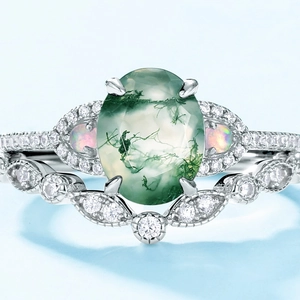 S925 silver stacking ring set featuring green moss agate and white opal side stones