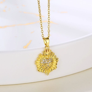 Collana Con Ciondolo Sacro Cuore Corona Catena In Acciaio Inossidabile Con Gioielli In Rame Intarsiati Di Zircone Per Donna