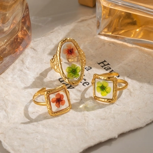Adjustable Open Ring Stainless Steel Gold Plated Real Dried Flower Resin Pastoral Vintage Style Jewelry For Women