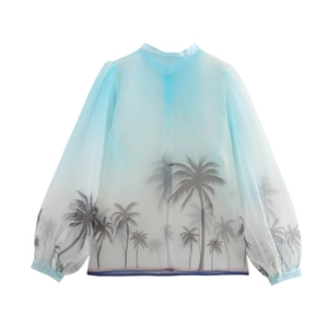 Camicia in organza sfumata blu con stampa a palma e maniche lunghe a sbuffo