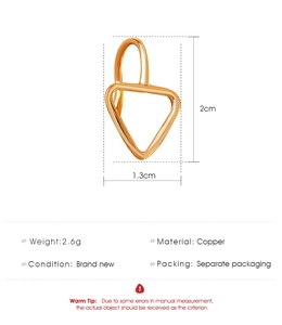 Spécifications du clip de nez triangulaire creux en cuivre doré pesant 2,6 g
