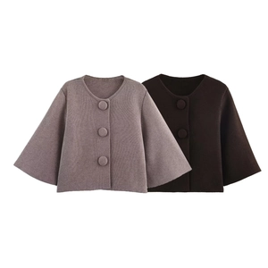 Veste Cardigan Tricotée Femme Col Rond Manches Cloche Gros Boutons Court Tricot Décontracté Streetwear