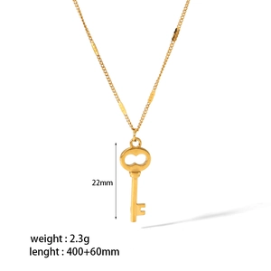 Detailed view of heart-shaped key pendant necklace with size and weight measurements