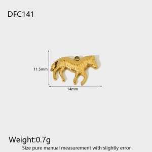 Detailed macro view of DFC141 golden zebra charm with dimensions 11.5mm and 14mm
