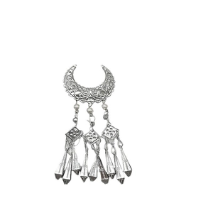 Pince à cheveux ethnique Miao en argent avec glands de perles et pendentifs en métal