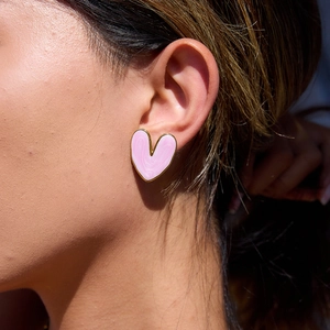 Boucles d'oreilles cœur en acier inoxydable doré et émail rose au style vintage