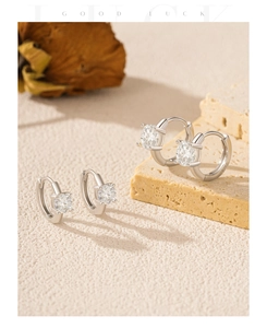Détails de créoles en argent S925 avec pierres de moissanite VVS1 étincelantes