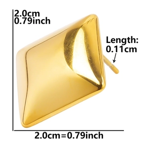 Detailed dimension guide for gold geometric rhombus earrings with size markings