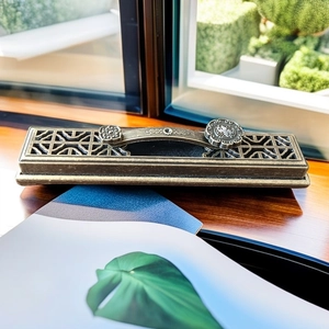 Antique Incense Burner Alloy Chinese Style Stick Incense Holder With Hollow Out Lid Retro Home Decor Meditation