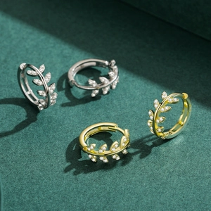 Boucles d'oreilles feuilles en argent S925 avec micro diamants en dorée et argentée
