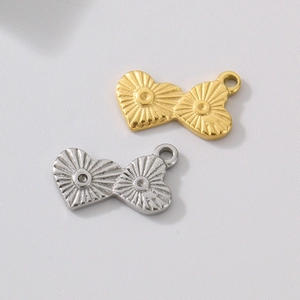 Pendentifs Double Cœur Acier Inoxydable Texture Radiale DIY Fabrication De Bijoux Charmes Tendance Style Ins
