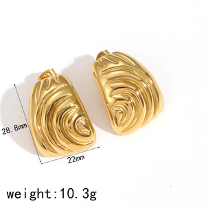 Orecchini moderni in acciaio inossidabile placcato oro 18k con design ondulato 3D