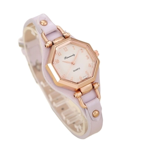 Montre quartz chic pour femme avec boîtier hexagonal rose doré et bracelet en cuir lavande