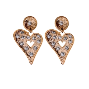 Vintage gold hammer-textured heart drop earrings with sparkling rhinestones for women