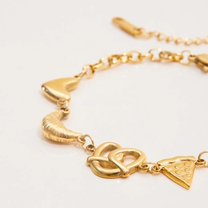 Chic 18K gold stainless steel bracelet with cute croissant and pizza charm pendants