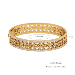 Detailed dimensions of the gold stainless steel hollow floral bangle with crystal pavé