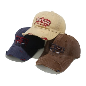 Distressed cotton baseball caps with NEW YORK embroidery in khaki, navy and brown