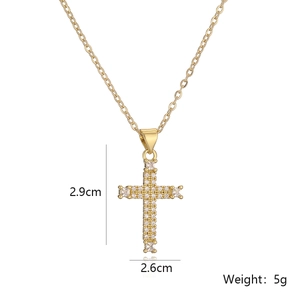 Collana con croce dorata e zirconi cubici, altezza ciondolo 2,9 cm e peso di 5 g