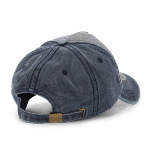 Retro washed cotton baseball cap in navy grey with New York patch and metal buckle