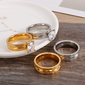 Fashion titanium steel rings in gold and silver with diamond zircon and rhombus texture