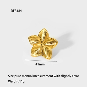 Detail of 41mm gold 18K plated stainless steel flower ring showing precise dimensions