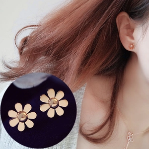 Daisy Flower Stud Earrings Titanium Steel Rose Gold Plated Simple Fresh Style Jewelry For Women