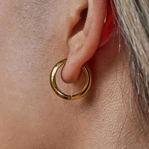 Classic 18K gold plated stainless steel small hoop earrings with square white diamond