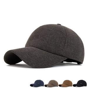 Men's winter baseball cap with ear protection in dark grey knit textured fabric