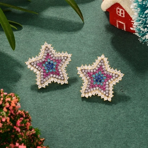 Chic star earrings with colorful cubic zirconia and a festive Christmas theme