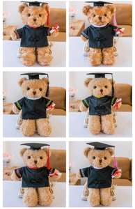 Collezione di orsetti di laurea in toga nera da dottore con nappe di vari colori vivaci