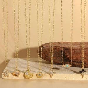 Exquisite Kupfer Zirkonia Anhänger Halskette Für Damen Vergoldet Herz Böser Blick Eiffelturm Blitz Schlüsselbein Kette Schmuck
