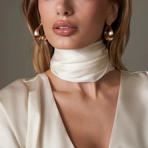 Elegant 18k gold plated stainless steel teardrop earrings with vertical striped texture